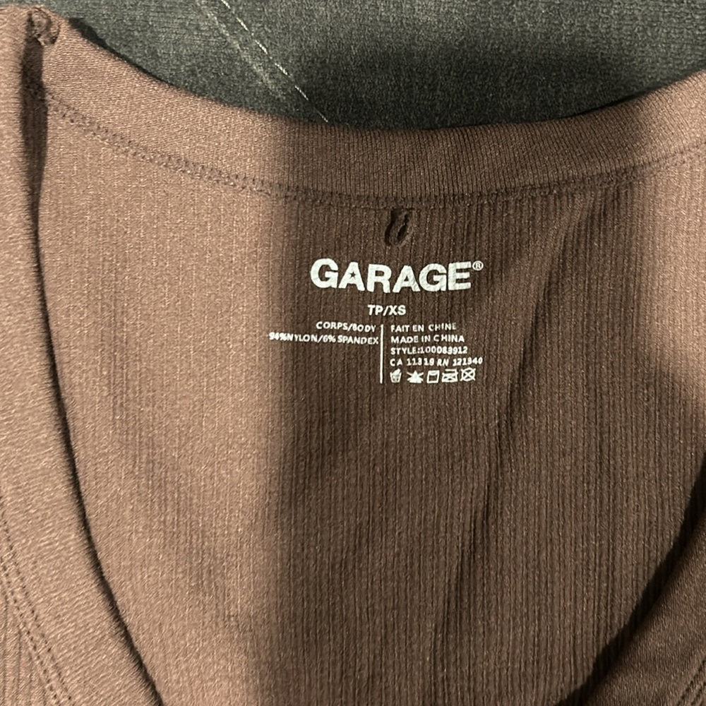 Lot of 2 Long Sleeve Garage Tops XS - Picture 2 of 3